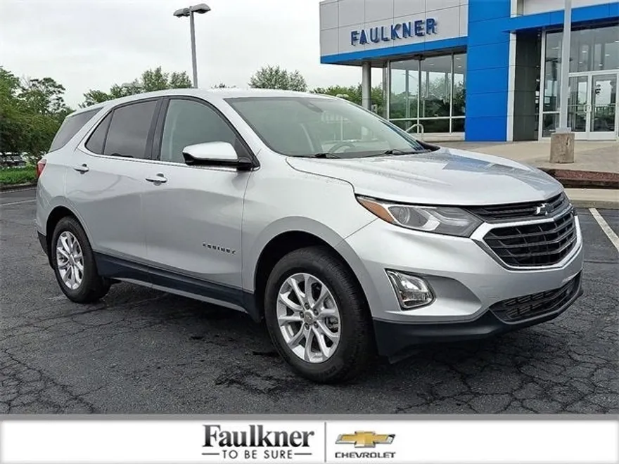 2020 Chevrolet Equinox LT photo 1