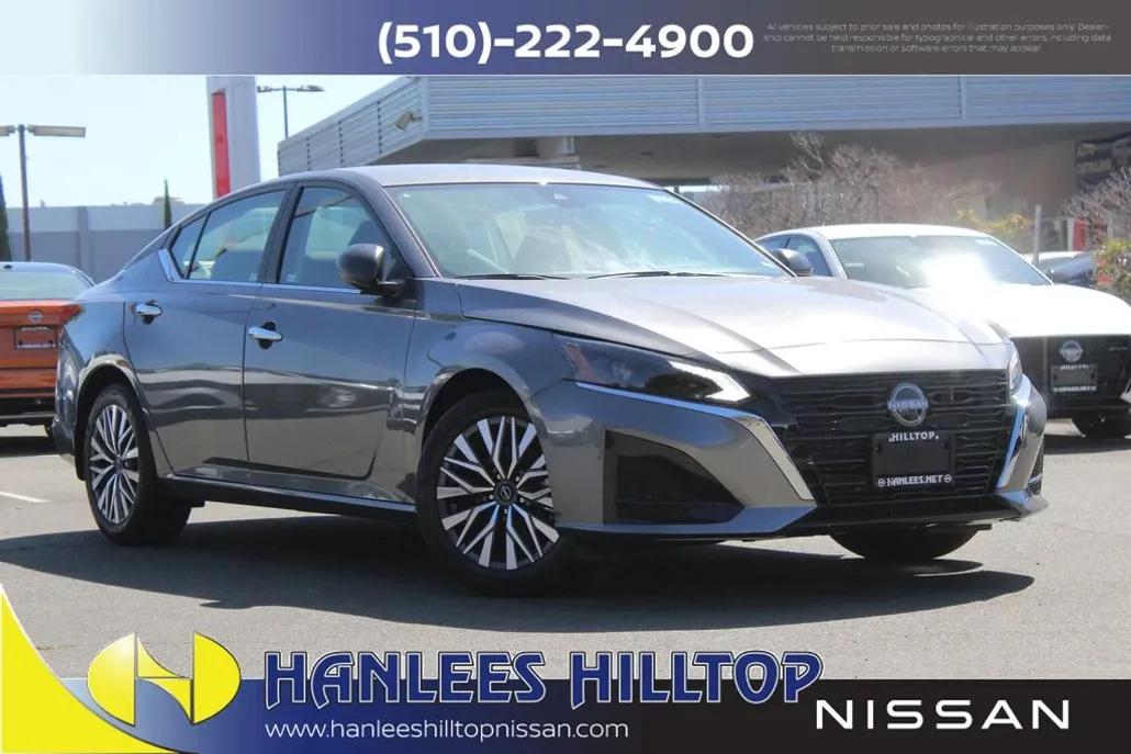 2025 Nissan Altima 2.5 SV photo 1