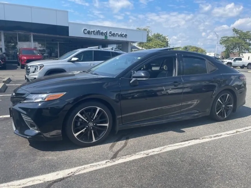 2018 Toyota Camry XSE photo 1