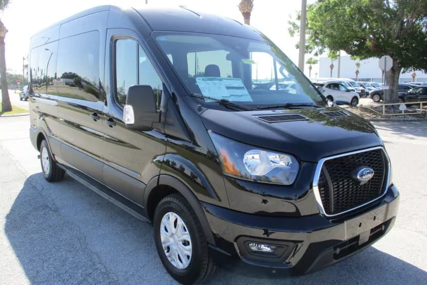 2024 Ford Transit Passenger Van XLT photo 1