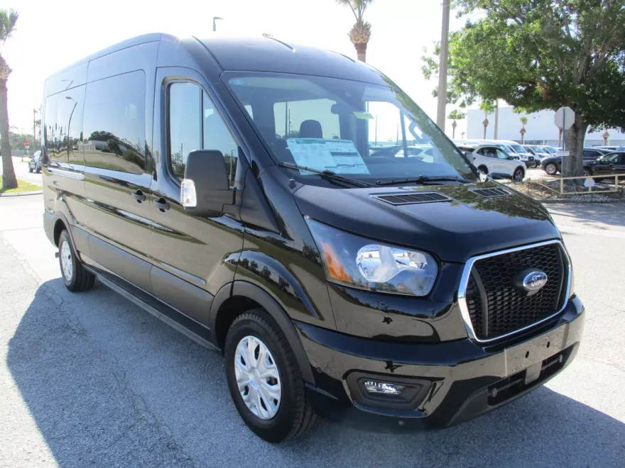 2024 Ford Transit Passenger Van XLT photo 1