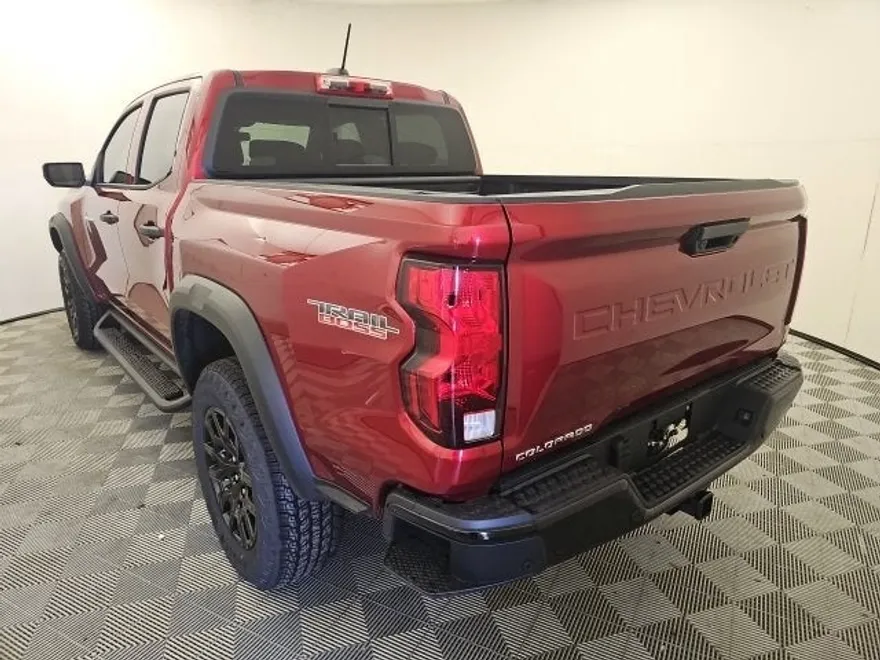2025 Chevrolet Colorado Trail Boss photo 1