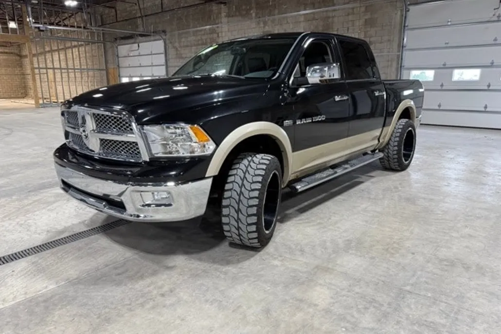 2011 Ram 1500 Laramie photo 1