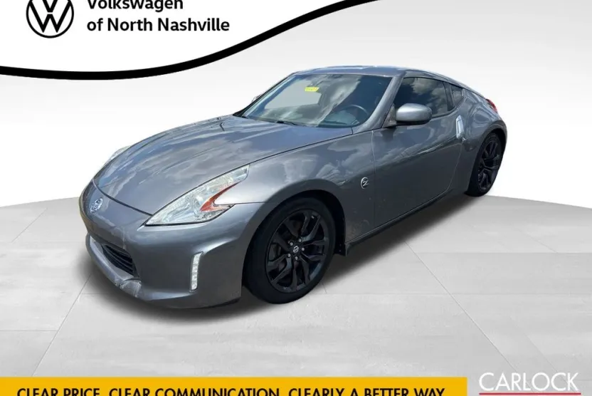 2016 Nissan 370Z Touring photo 1