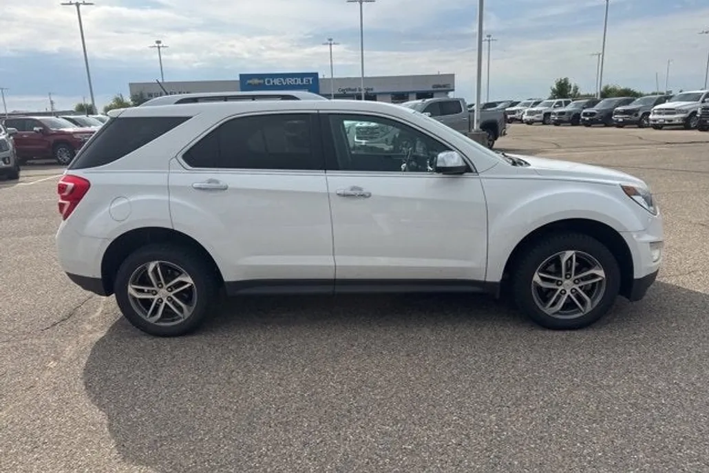 2016 Chevrolet Equinox LTZ photo 1