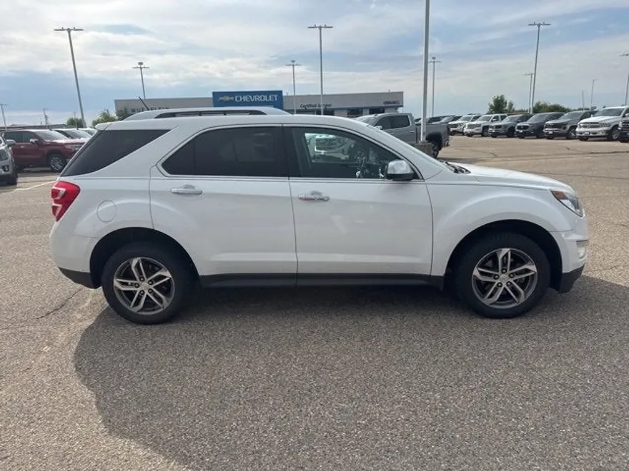 2016 Chevrolet Equinox LTZ photo 1