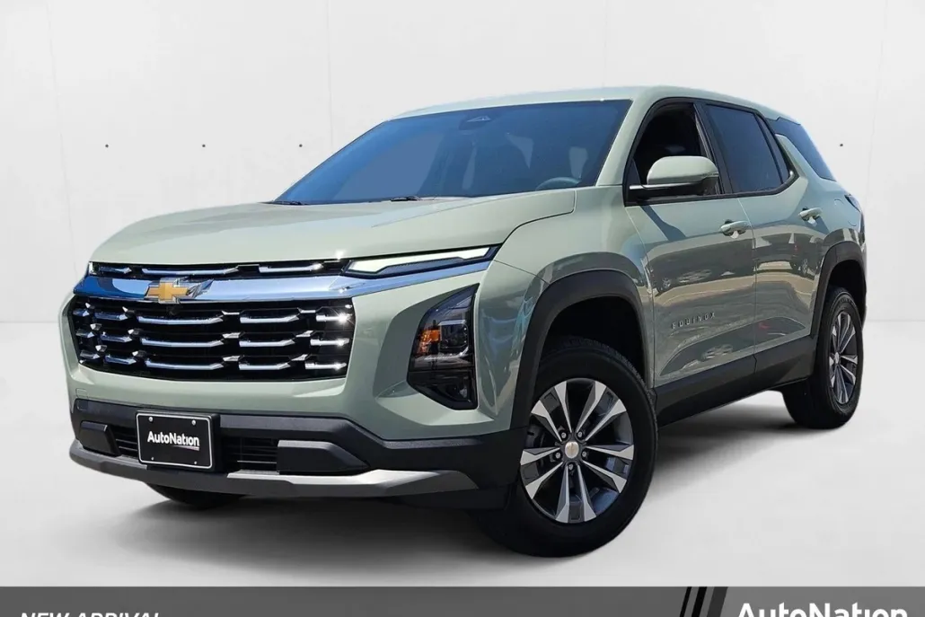 2026 Chevrolet Equinox LT photo 1