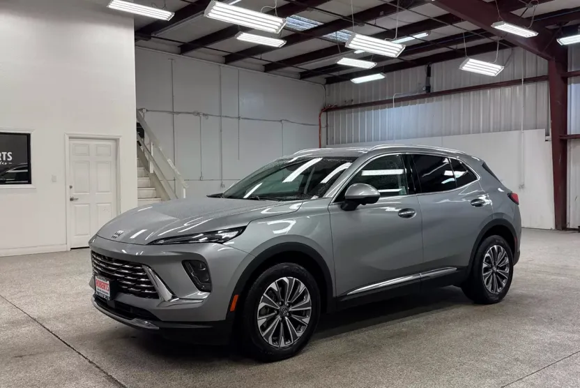 2025 Buick Envision Preferred photo 1