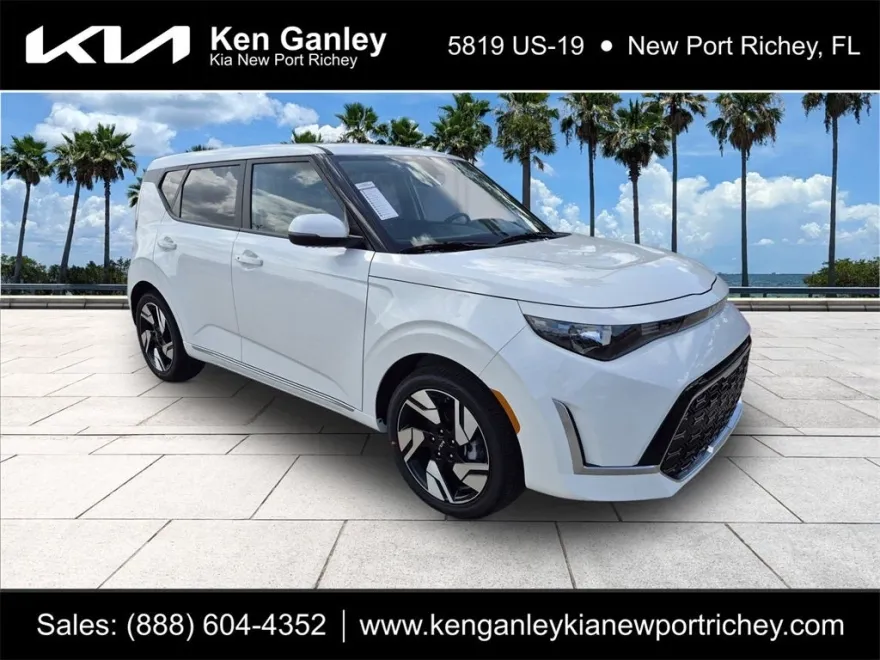 2025 Kia Soul GT-Line photo 1