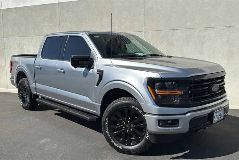 2025 Ford F-150 XLT photo 1