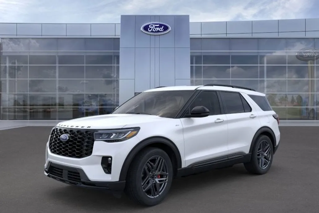 2025 Ford Explorer ST-Line photo 1
