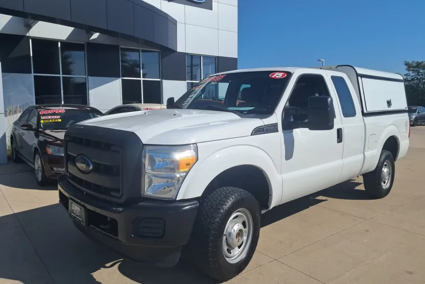 2015 Ford F-250 XLT photo 1