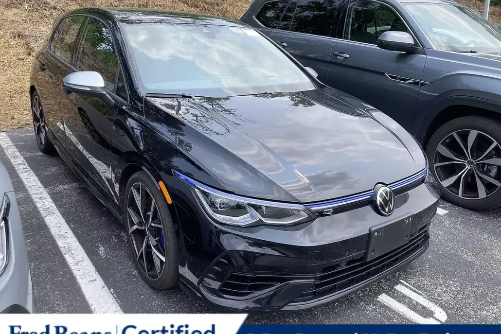 2024 Volkswagen Golf R photo 1