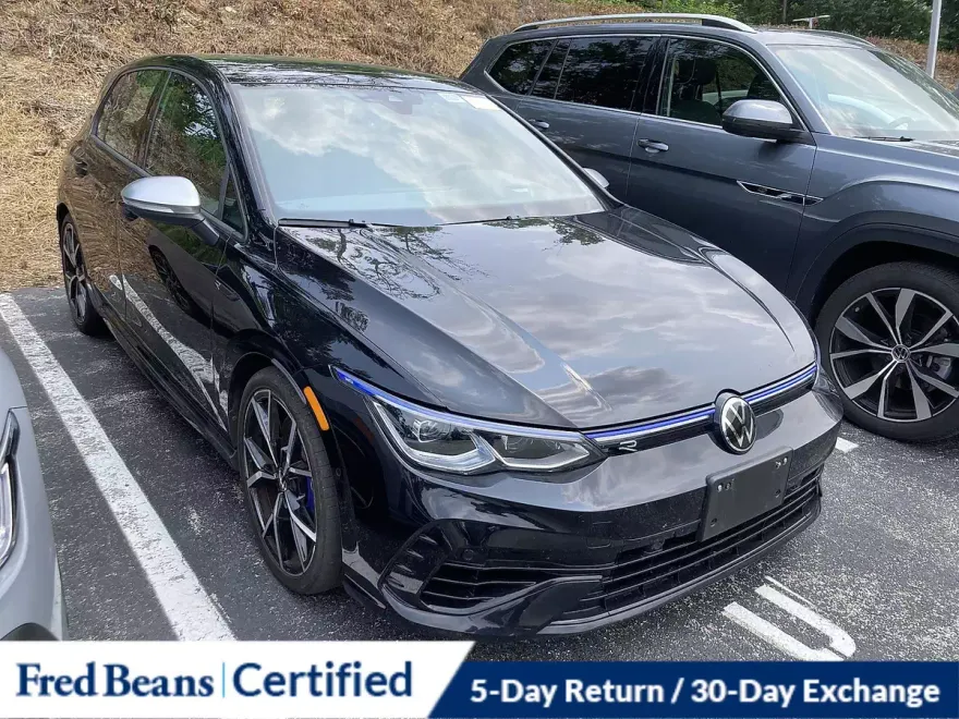 2024 Volkswagen Golf R photo 1