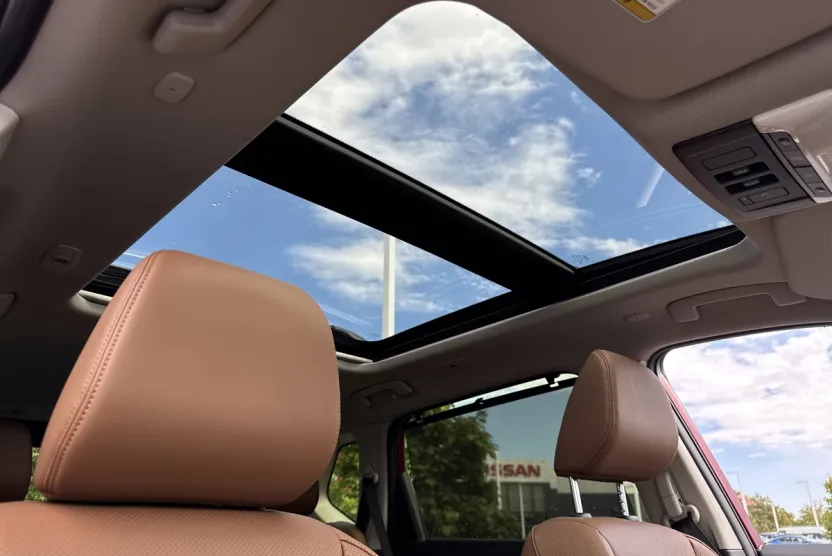 2026 Nissan Rogue Platinum photo 1