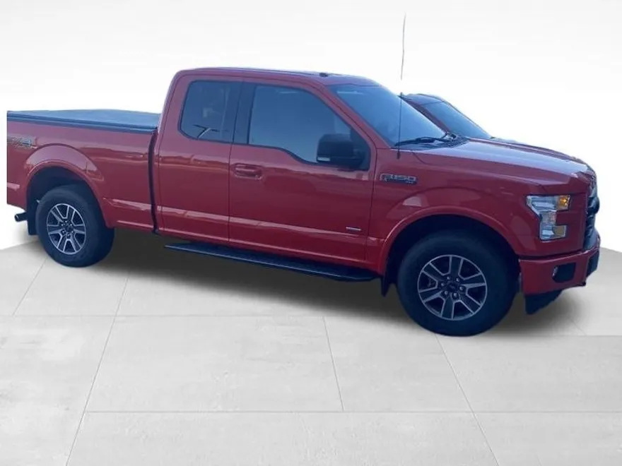 2017 Ford F-150 XLT photo 1