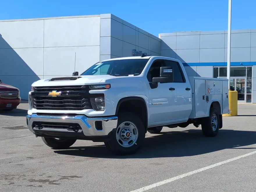 2024 Chevrolet Silverado 2500HD photo 1