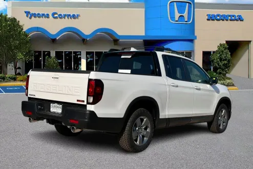 2025 Honda Ridgeline TrailSport photo 3