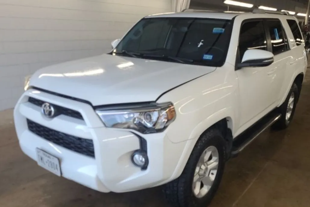 2018 Toyota 4Runner SR5 Premium photo 1