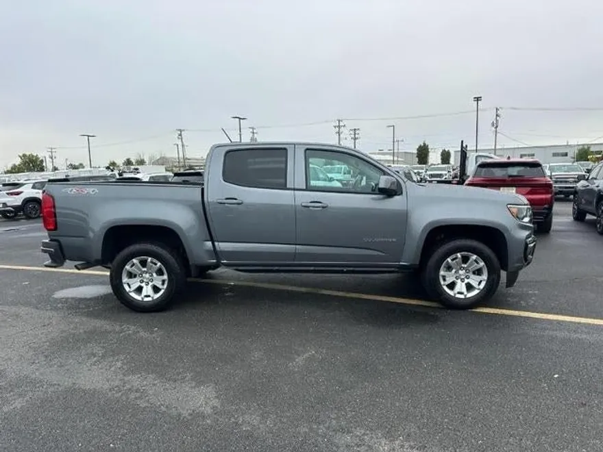 2022 Chevrolet Colorado LT photo 1