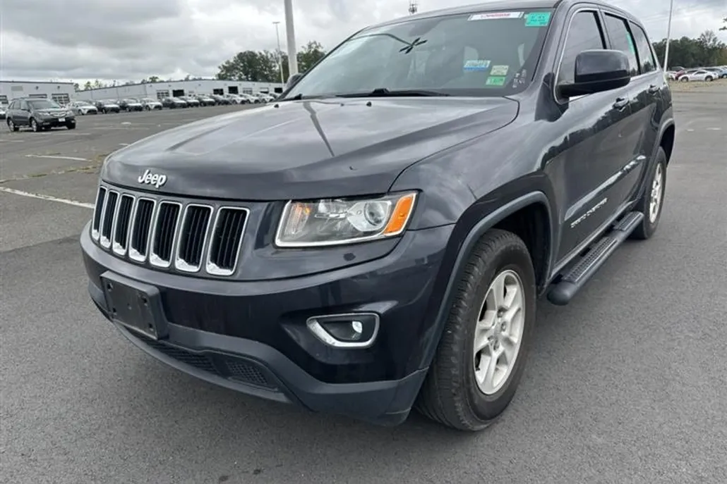 2015 Jeep Grand Cherokee Laredo photo 1