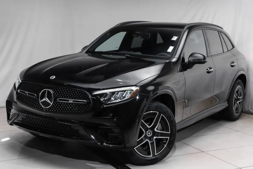 2026 Mercedes Benz GLC 300 4MATIC photo 1