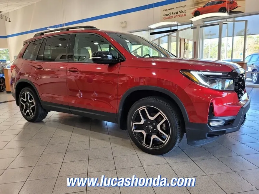 2023 Honda Passport Elite photo 1