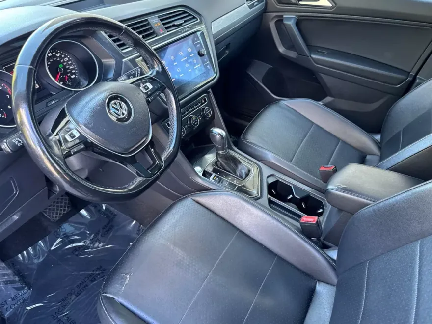 2019 Volkswagen Tiguan SE photo 1