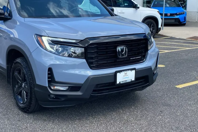 2022 Honda Ridgeline Black Edition photo 1