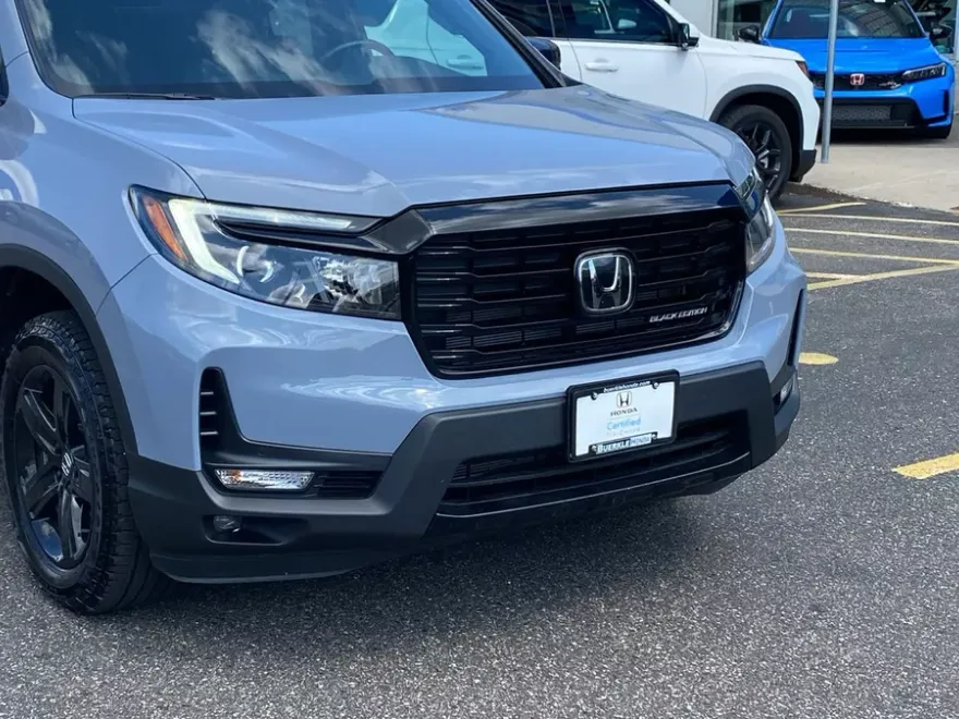 2022 Honda Ridgeline Black Edition photo 1