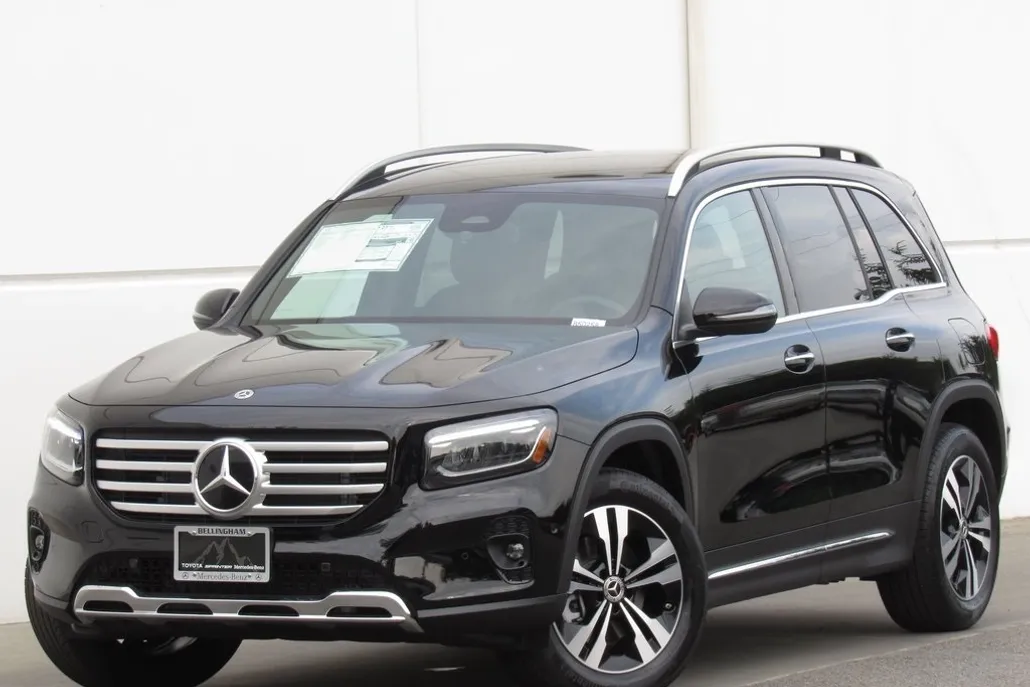 2025 Mercedes Benz GLB 250 4MATIC photo 1
