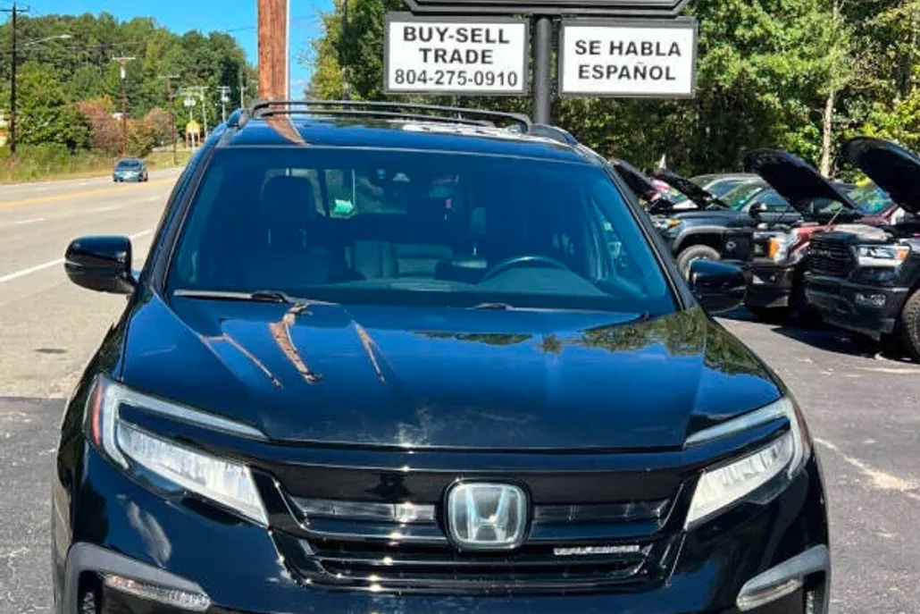 2020 Honda Pilot Black Edition photo 1