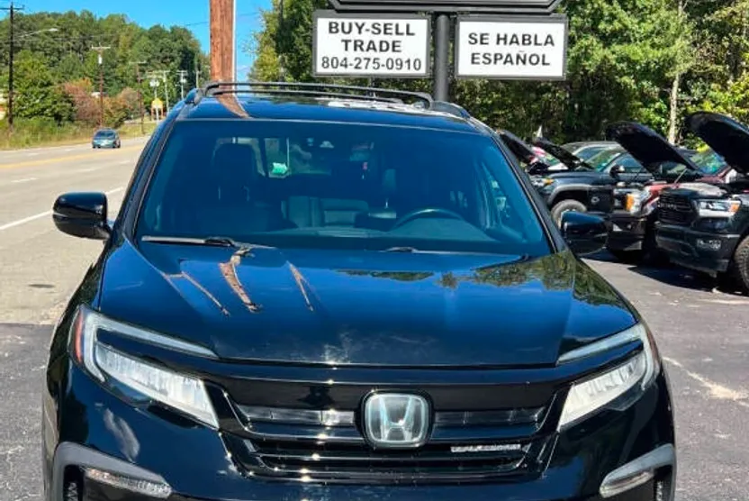 2020 Honda Pilot Black Edition photo 1