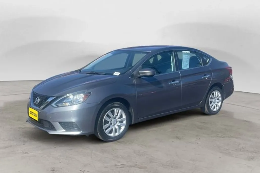 2018 Nissan Sentra S photo 1