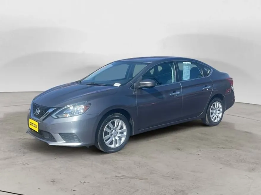 2018 Nissan Sentra S photo 1