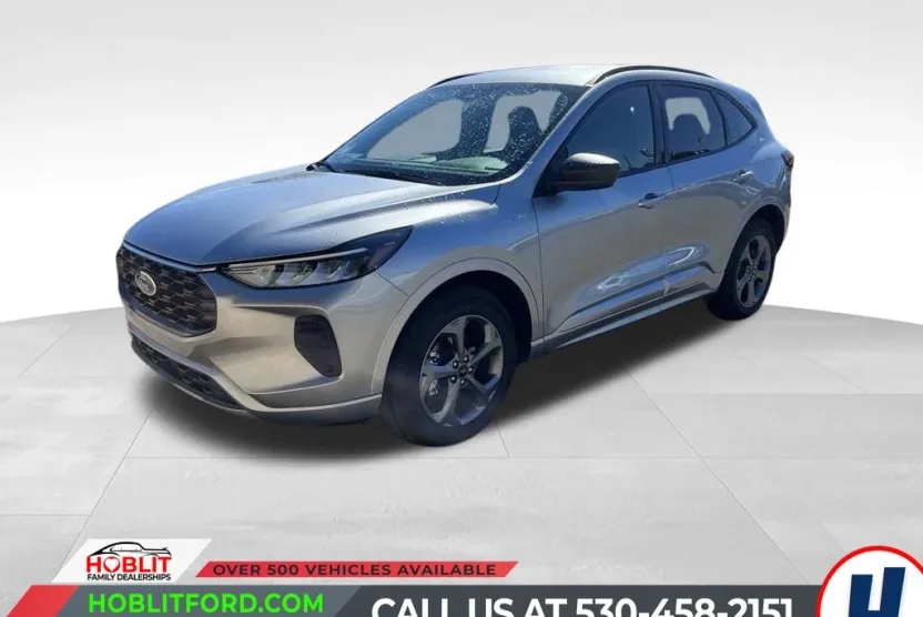2024 Ford Escape ST-Line photo 1