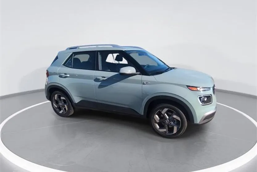 2025 Hyundai Venue SEL Limited photo 1
