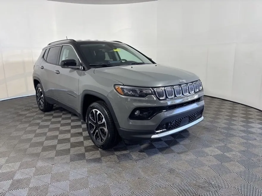 2022 Jeep Compass Limited photo 1