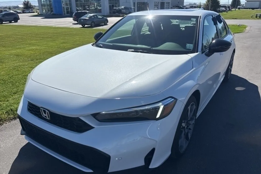 2026 Honda Civic Hybrid Sport Touring photo 1