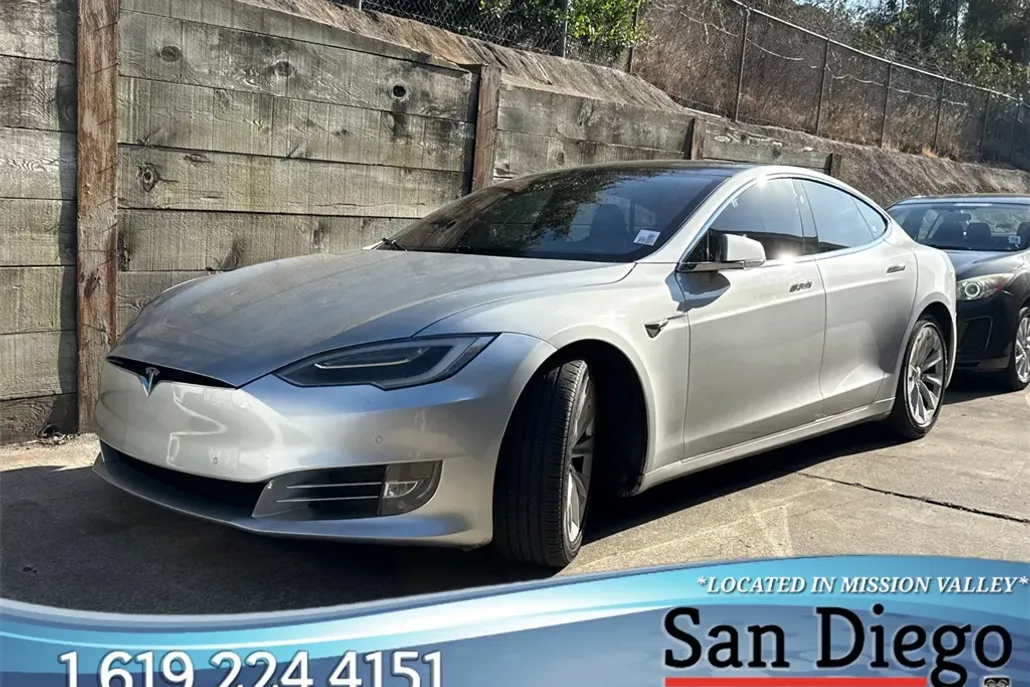 2017 Tesla Model S 75D AWD photo 1