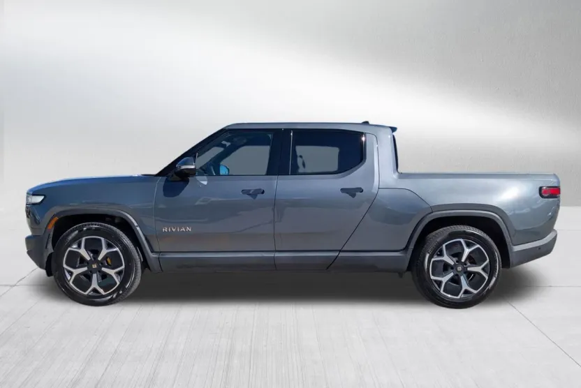 2022 Rivian R1T Adventure photo 1