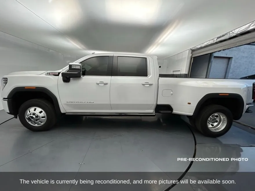 2025 Gmc Sierra 3500 HD Denali photo 1