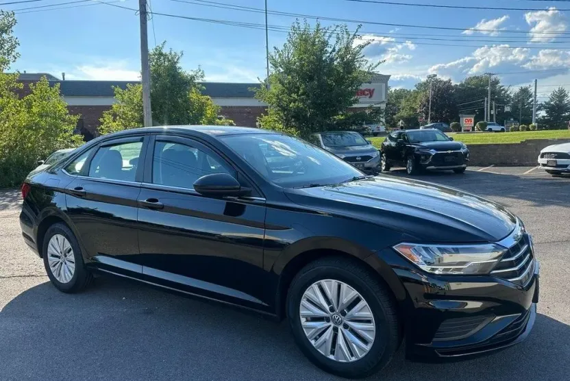 2019 Volkswagen Jetta 1.4T S photo 1