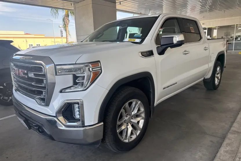 2021 Gmc Sierra 1500 SLT photo 1