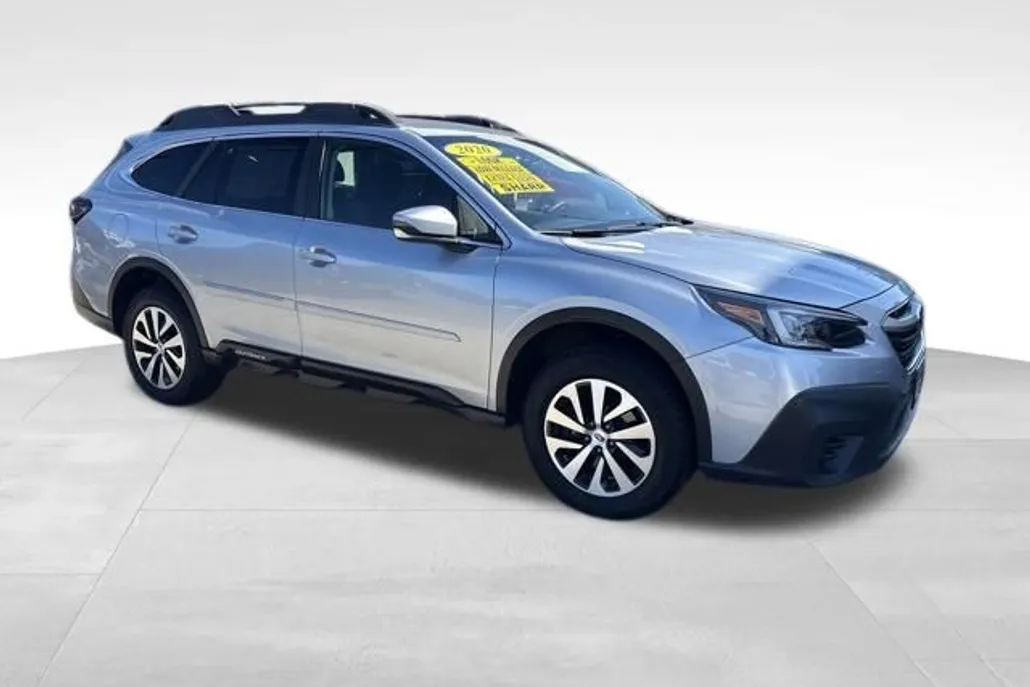 2020 Subaru Outback Premium photo 1