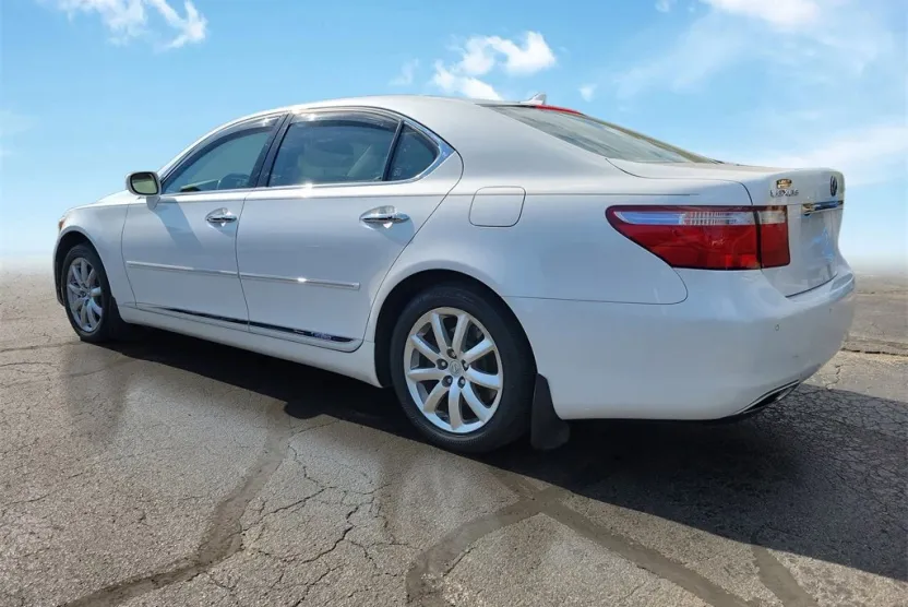 2008 Lexus LS 600h L photo 1