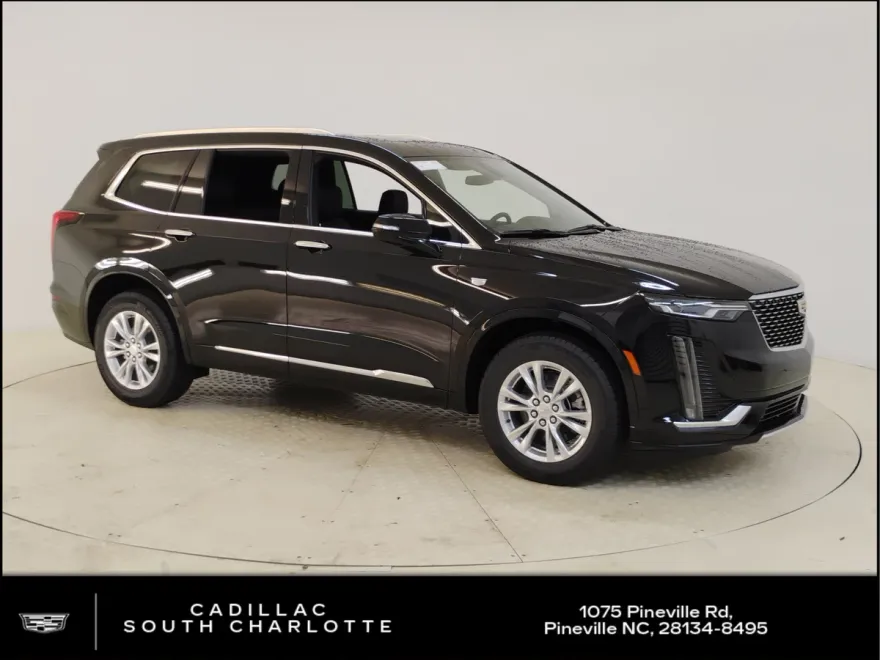 2025 Cadillac XT6 Luxury photo 1