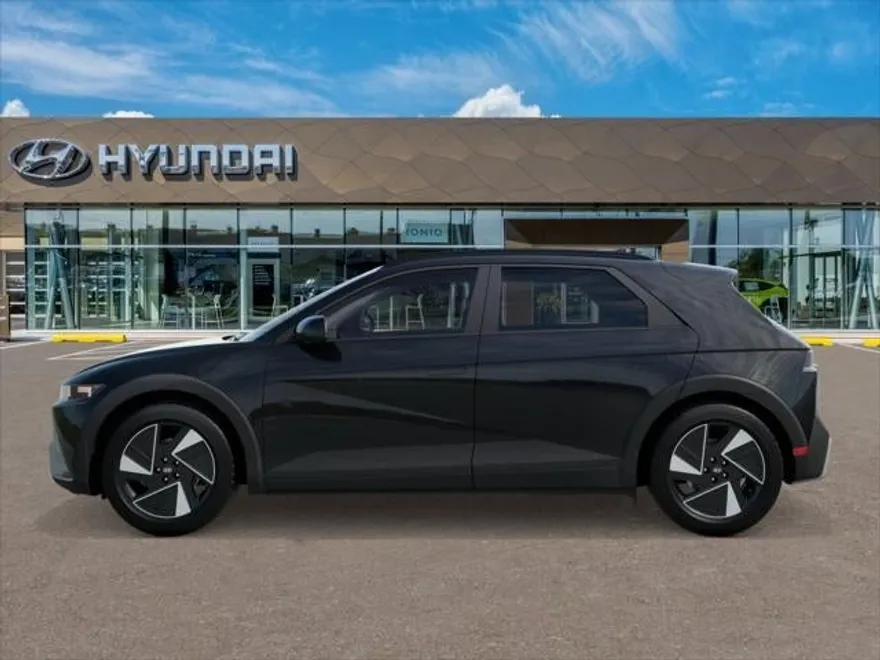 2025 Hyundai Ioniq 5 SEL photo 1
