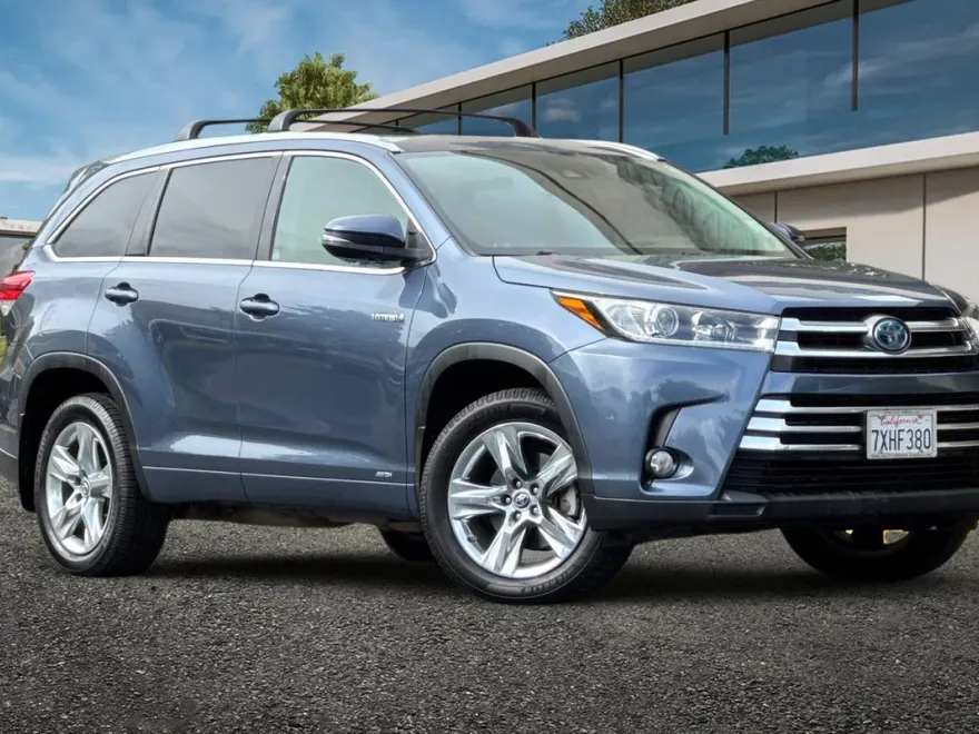 2017 Toyota Highlander Limited Platinum Hybrid photo 1