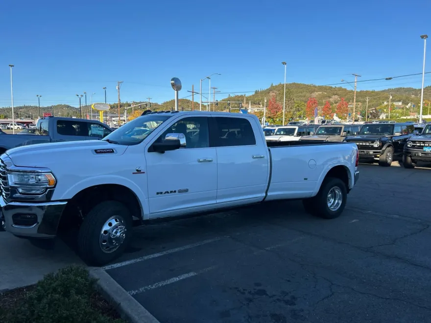 2019 Ram 3500 Longhorn photo 1
